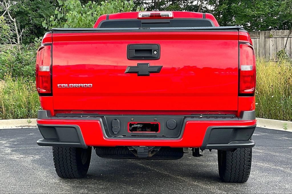 Used 2015 Chevrolet Colorado Z71 AWD/4WD image 4