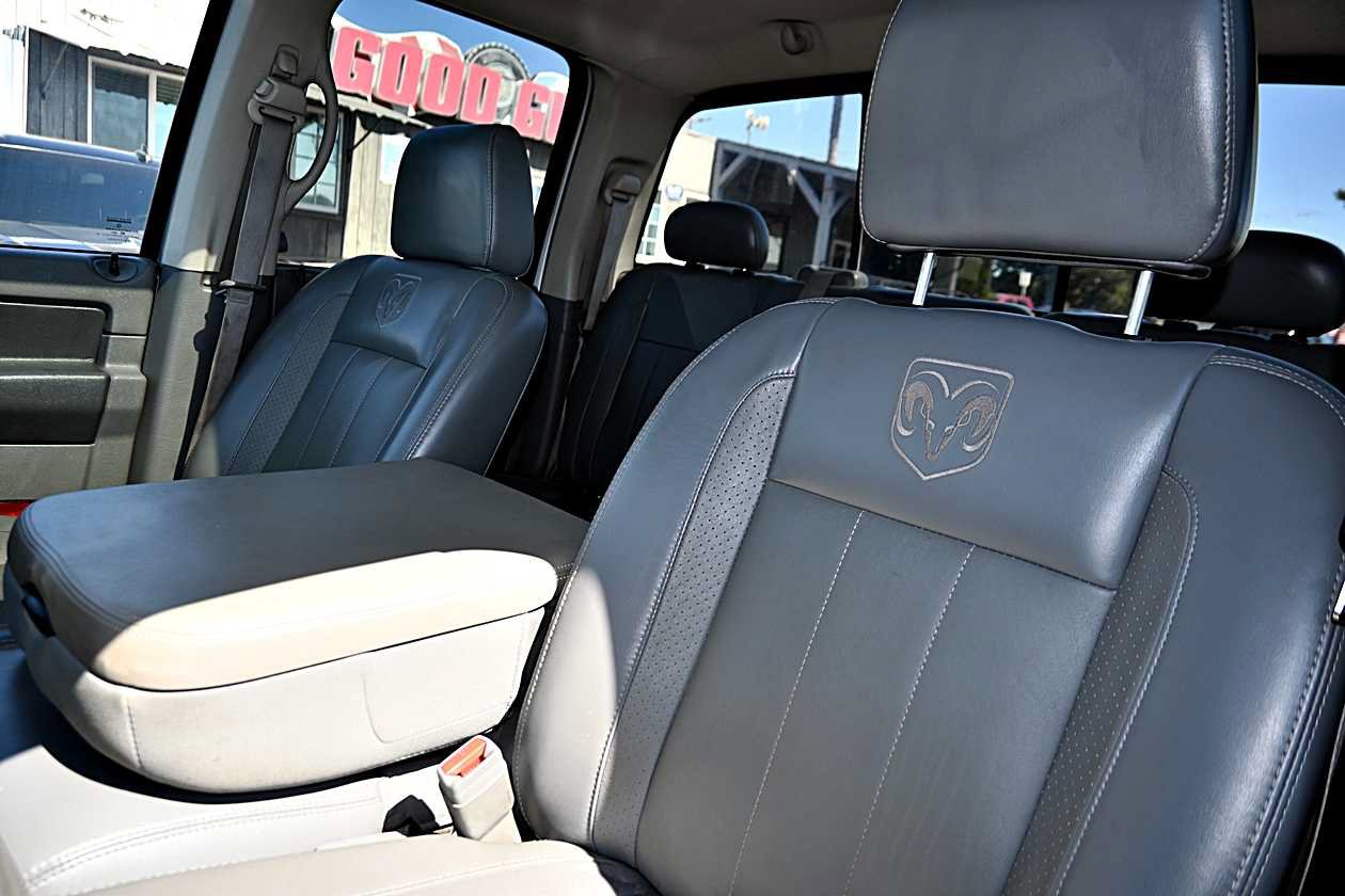 Used 2007 Dodge Ram 3500 Truck Laramie AWD/4WD image 14
