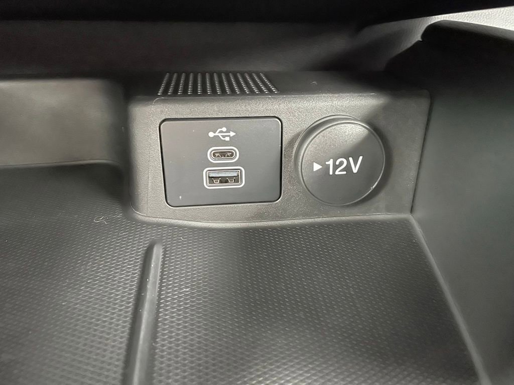 New 2026 Ford Escape SE FWD image 13
