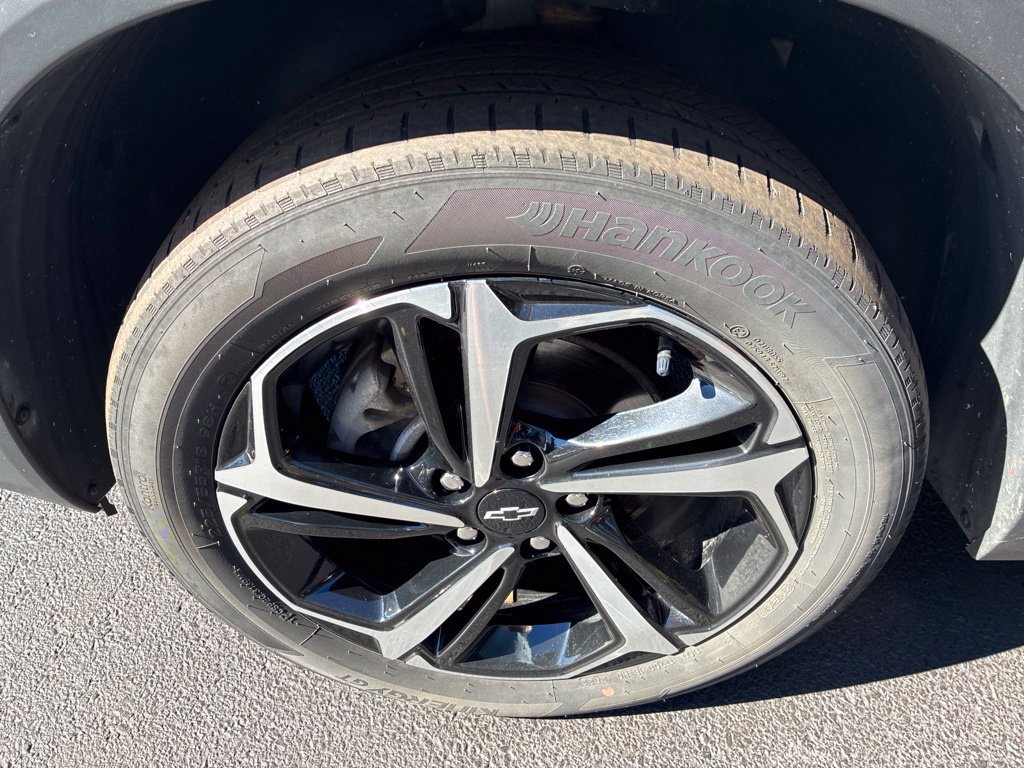 Used 2023 Chevrolet TrailBlazer RS AWD/4WD image 12