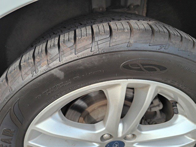 Used 2018 Ford Fusion SE image 9