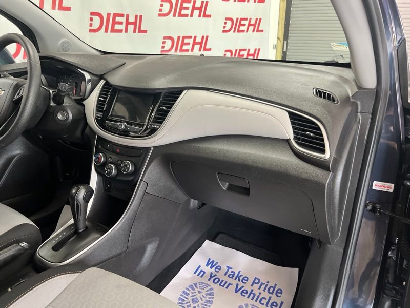 Used 2019 Chevrolet Trax LS FWD image 13