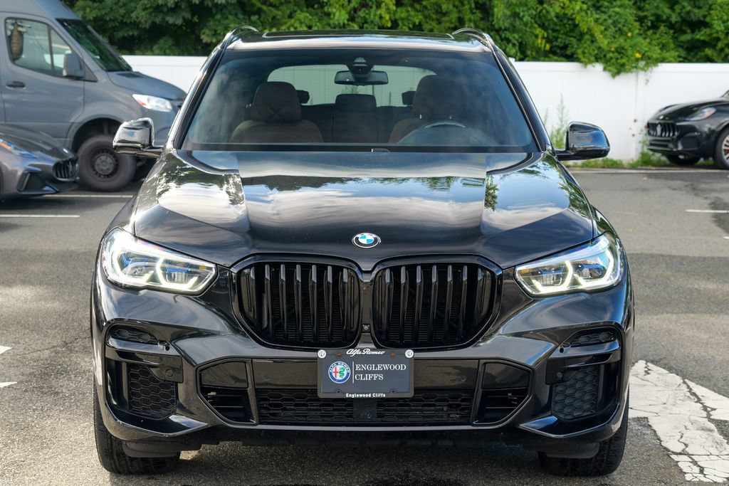 Used 2023 BMW X5 M50i w/ Executive Package AWD/4WD image 2