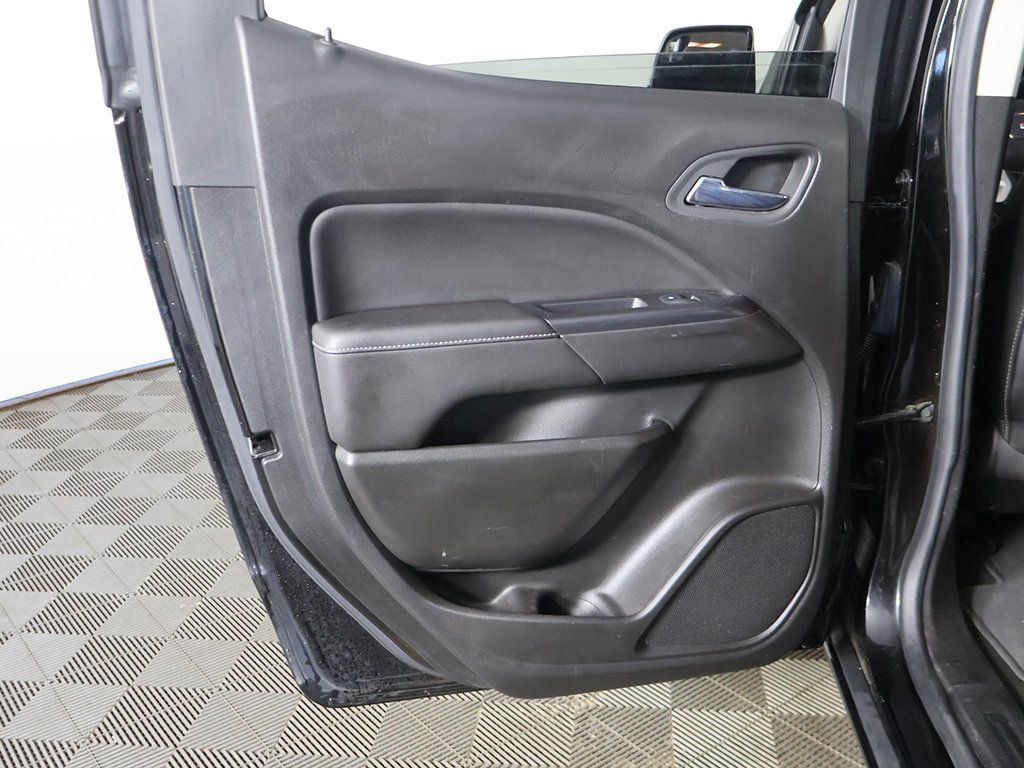 Used 2016 GMC Canyon SLT w/ Driver Alert Package image 18