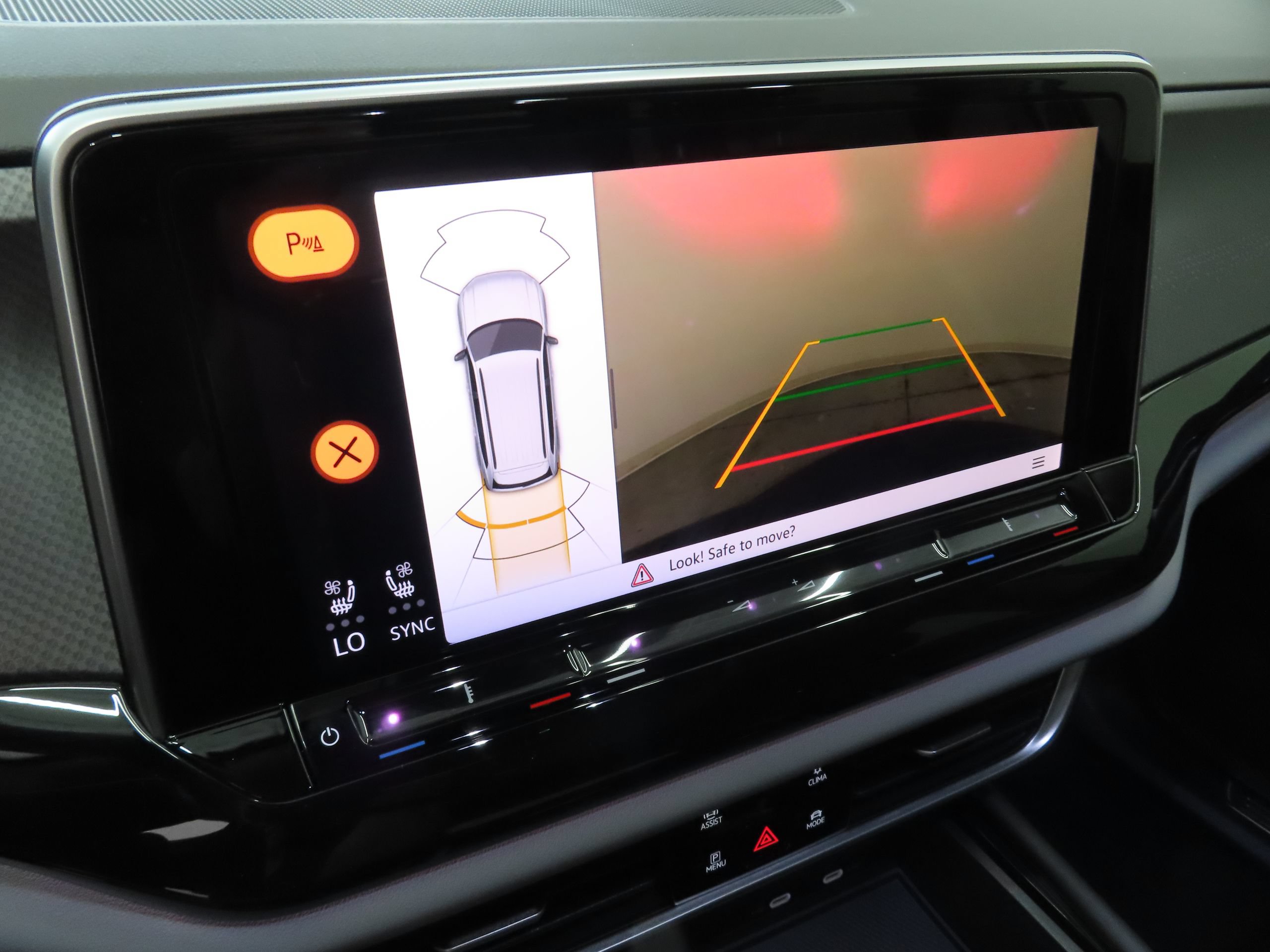 New 2026 Volkswagen Atlas Peak Edition AWD/4WD image 17
