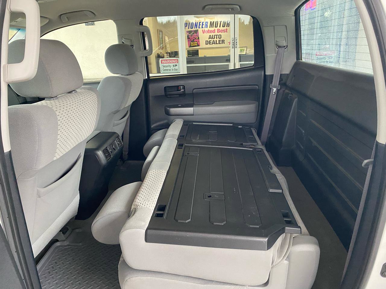 Used 2010 Toyota Tundra 4x4 CrewMax image 21