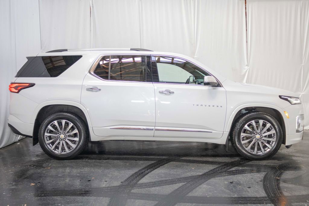 Used 2022 Chevrolet Traverse Premier image 4
