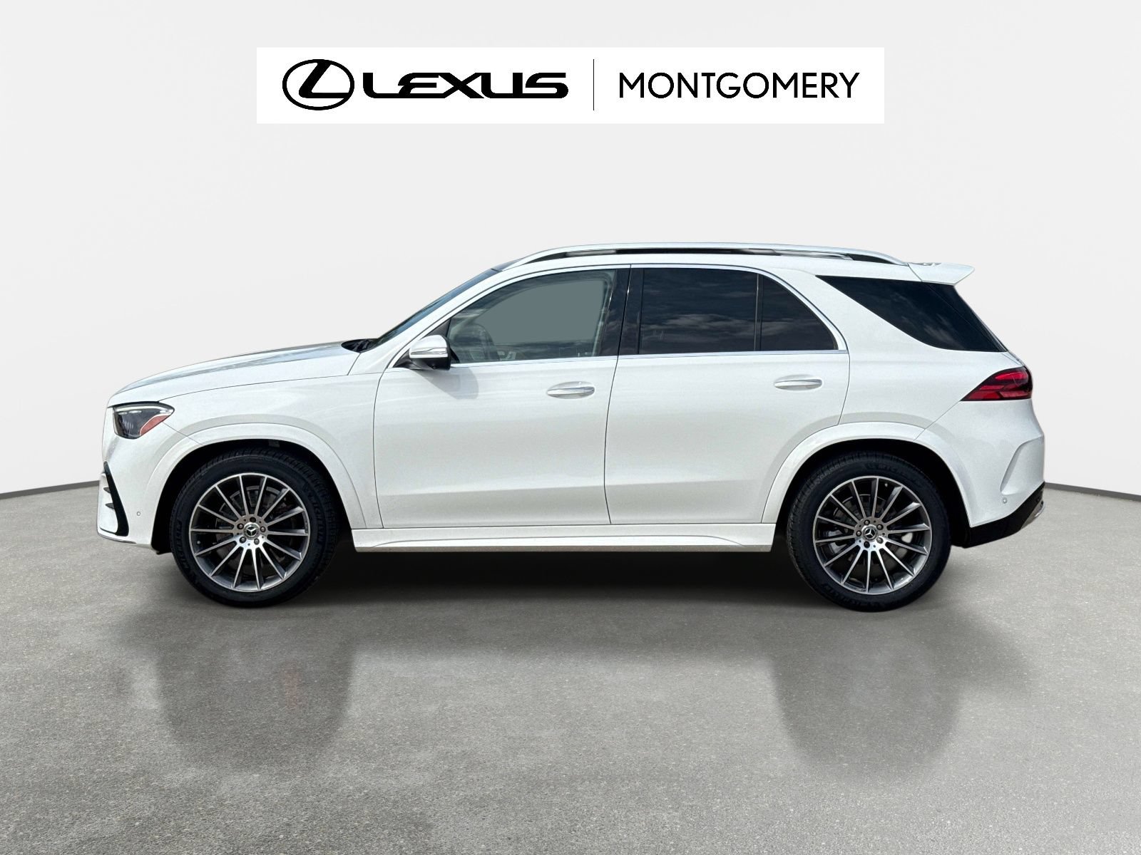 Used 2024 Mercedes-Benz GLE 350 4MATIC image 6
