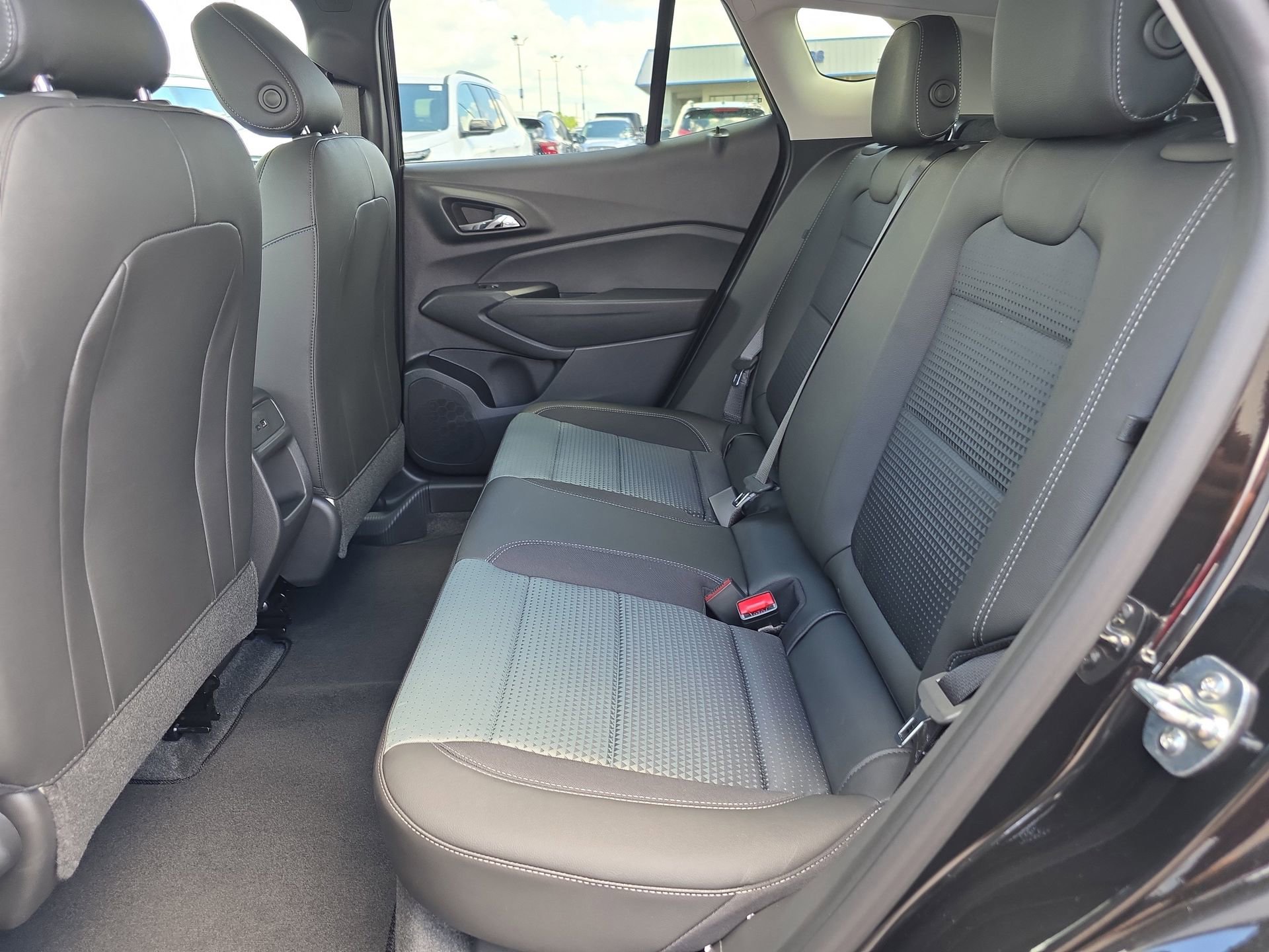New 2026 Chevrolet Trax LT w/ Driver Confidence Package FWD image 11