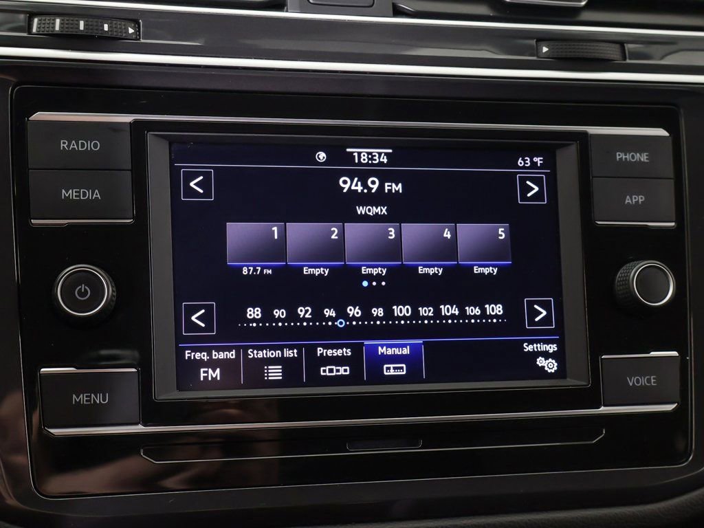 Used 2023 Volkswagen Tiguan S image 44