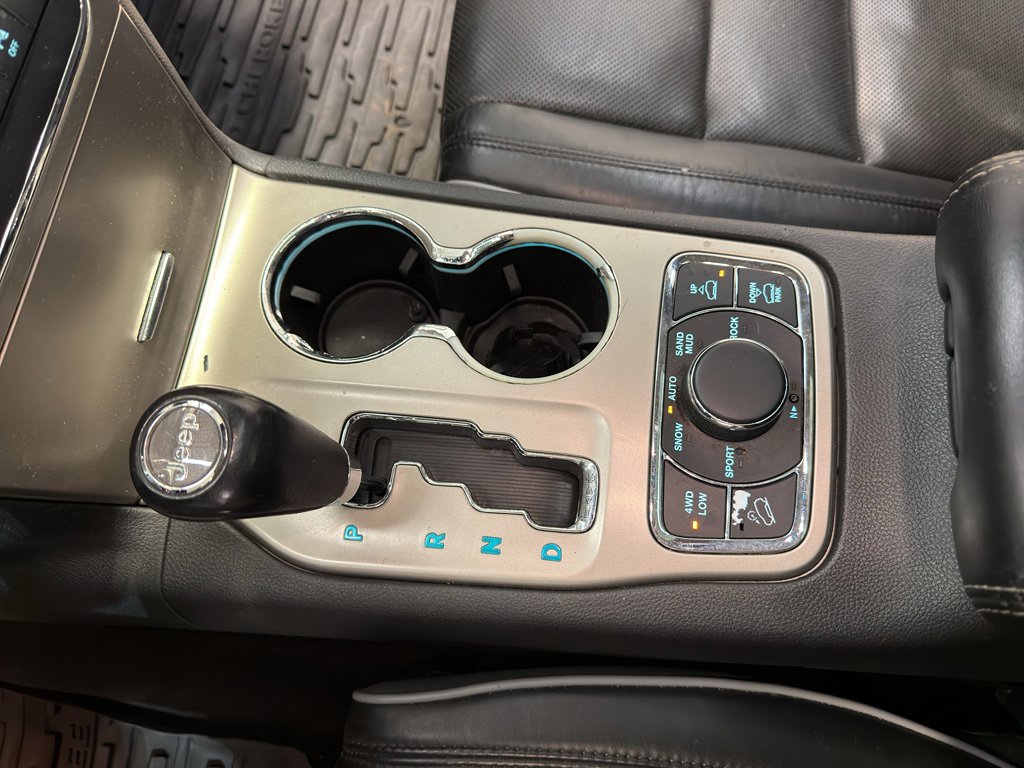 Used 2012 Jeep Grand Cherokee Overland image 19