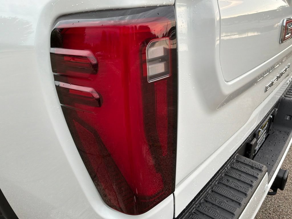 New 2026 GMC Sierra 2500 Denali w/ Denali Reserve Package AWD/4WD image 22
