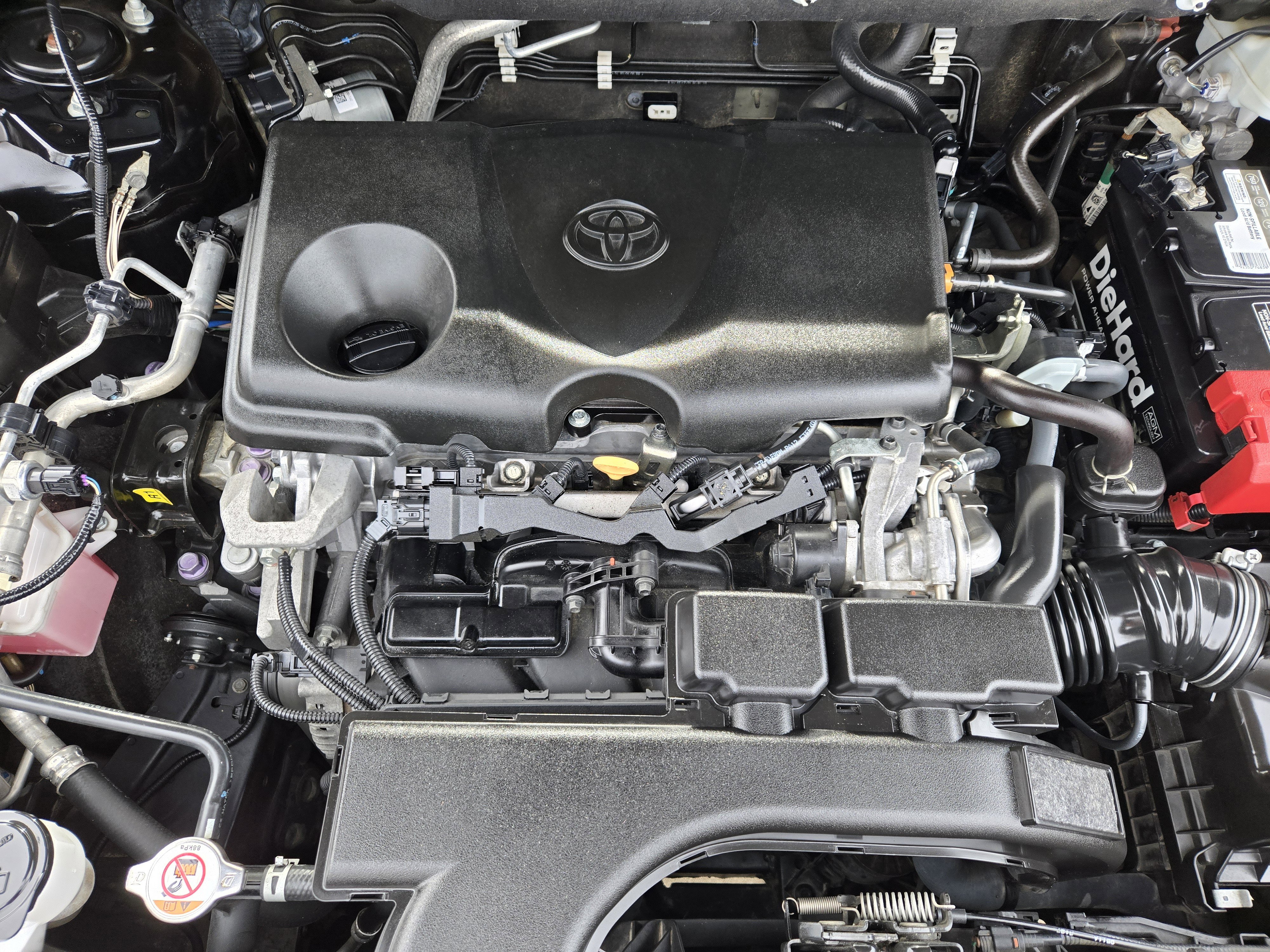 Used 2020 Toyota RAV4 XLE Premium image 36