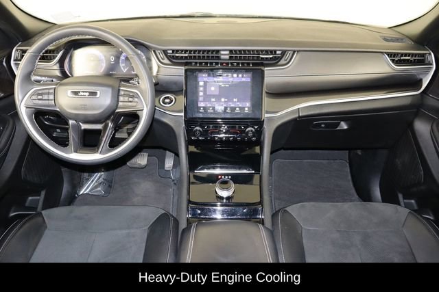 Used 2023 Jeep Grand Cherokee L Laredo image 13