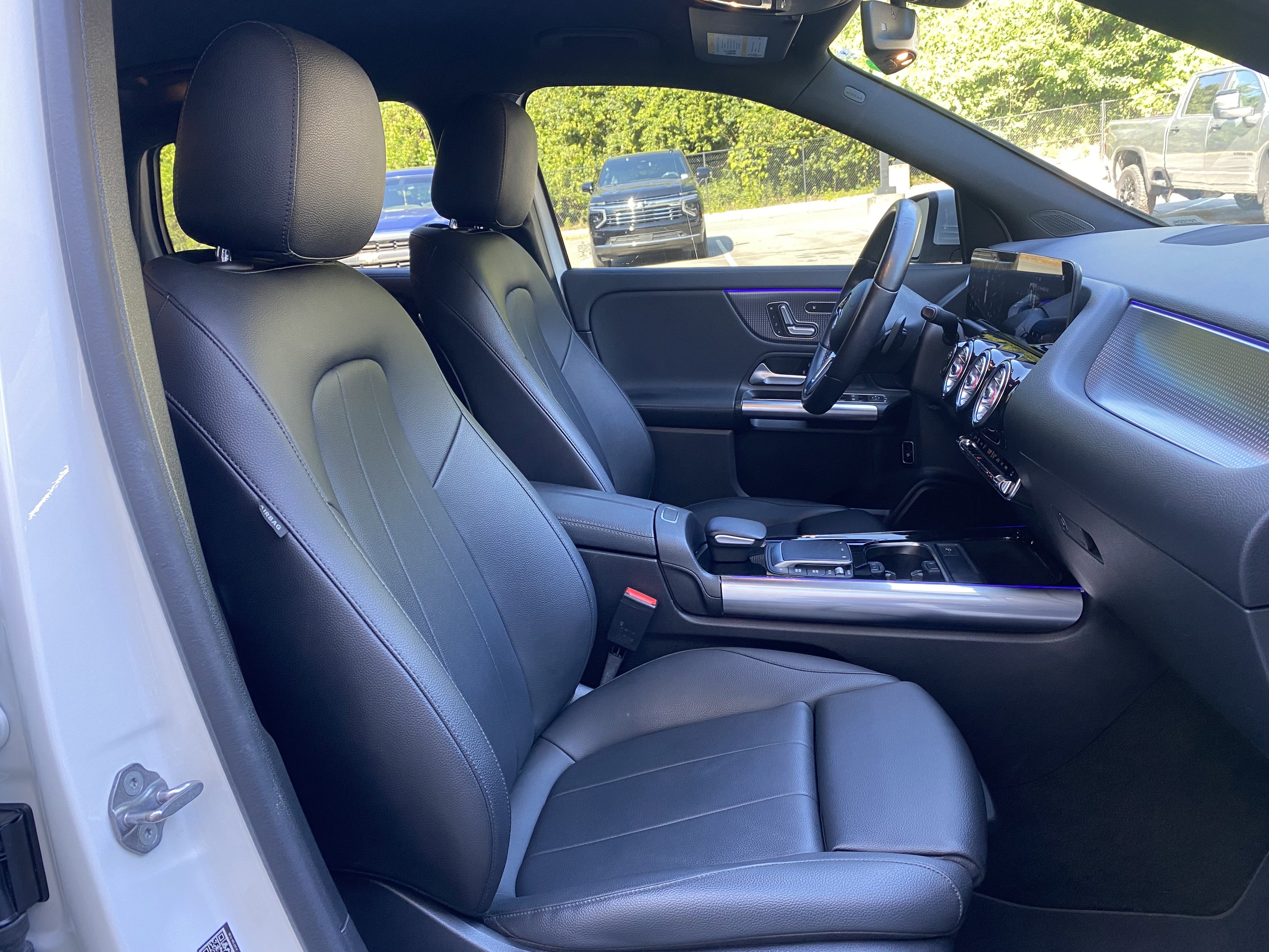 Used 2021 Mercedes-Benz GLA 250 4MATIC w/ Premium Package image 35