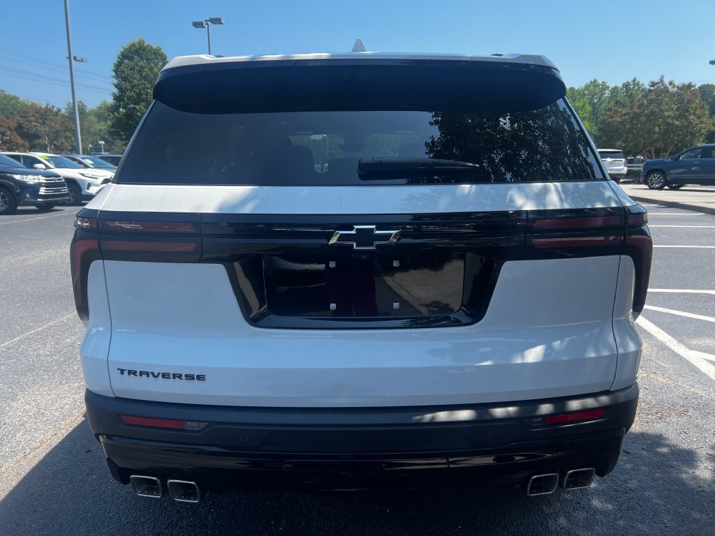 New 2026 Chevrolet Traverse LT w/ Midnight/Sport Edition FWD image 15