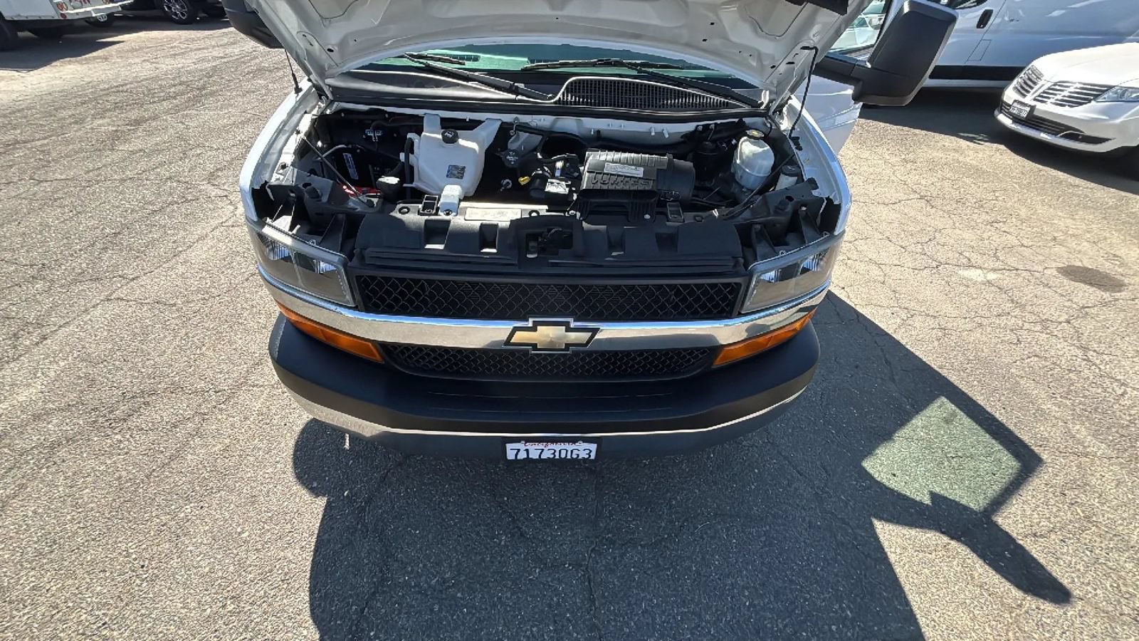 Used 2020 Chevrolet Express 3500 w/ Power Convenience Package RWD image 11