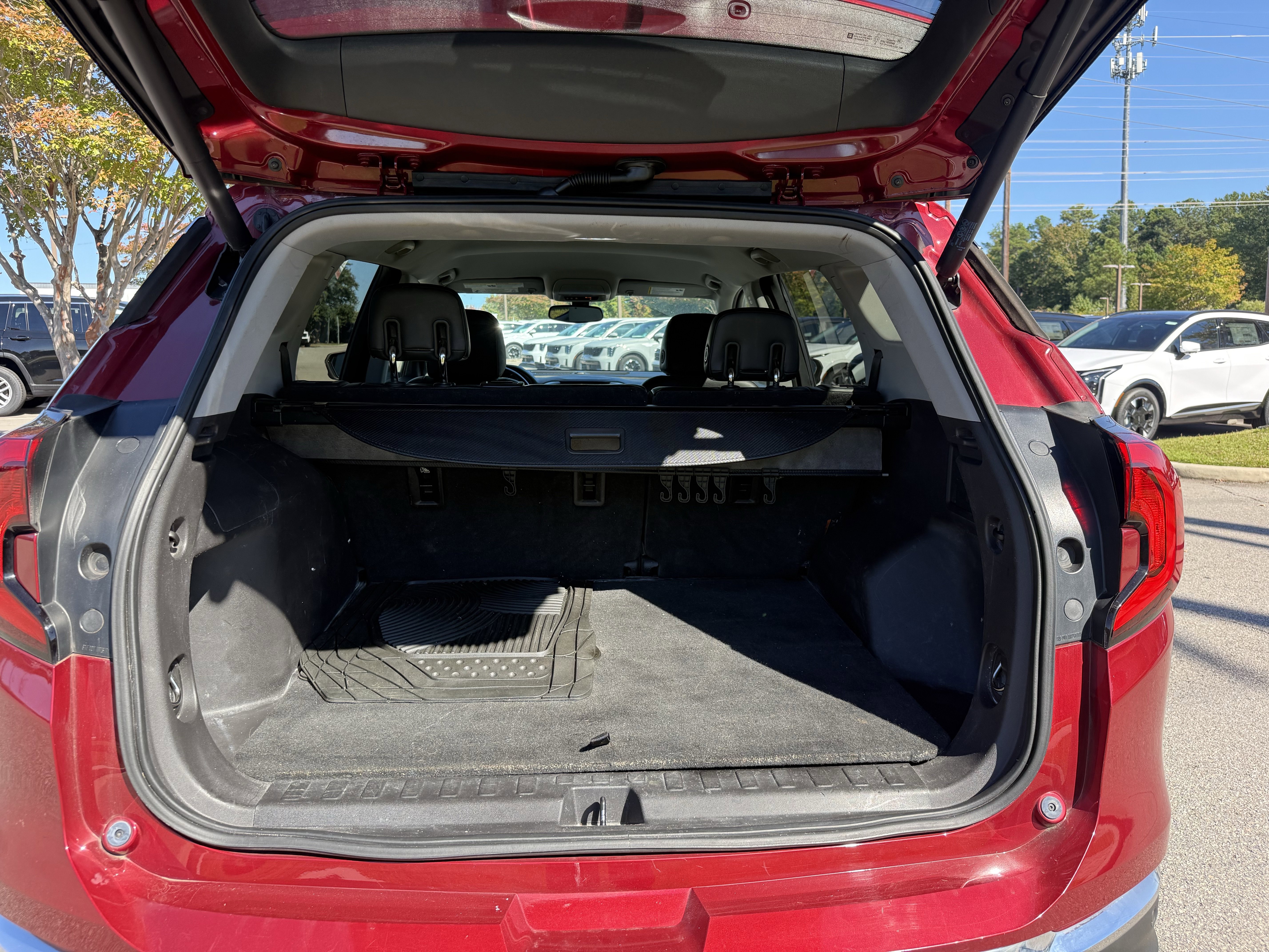 Used 2019 GMC Terrain SLT w/ Preferred Package image 14