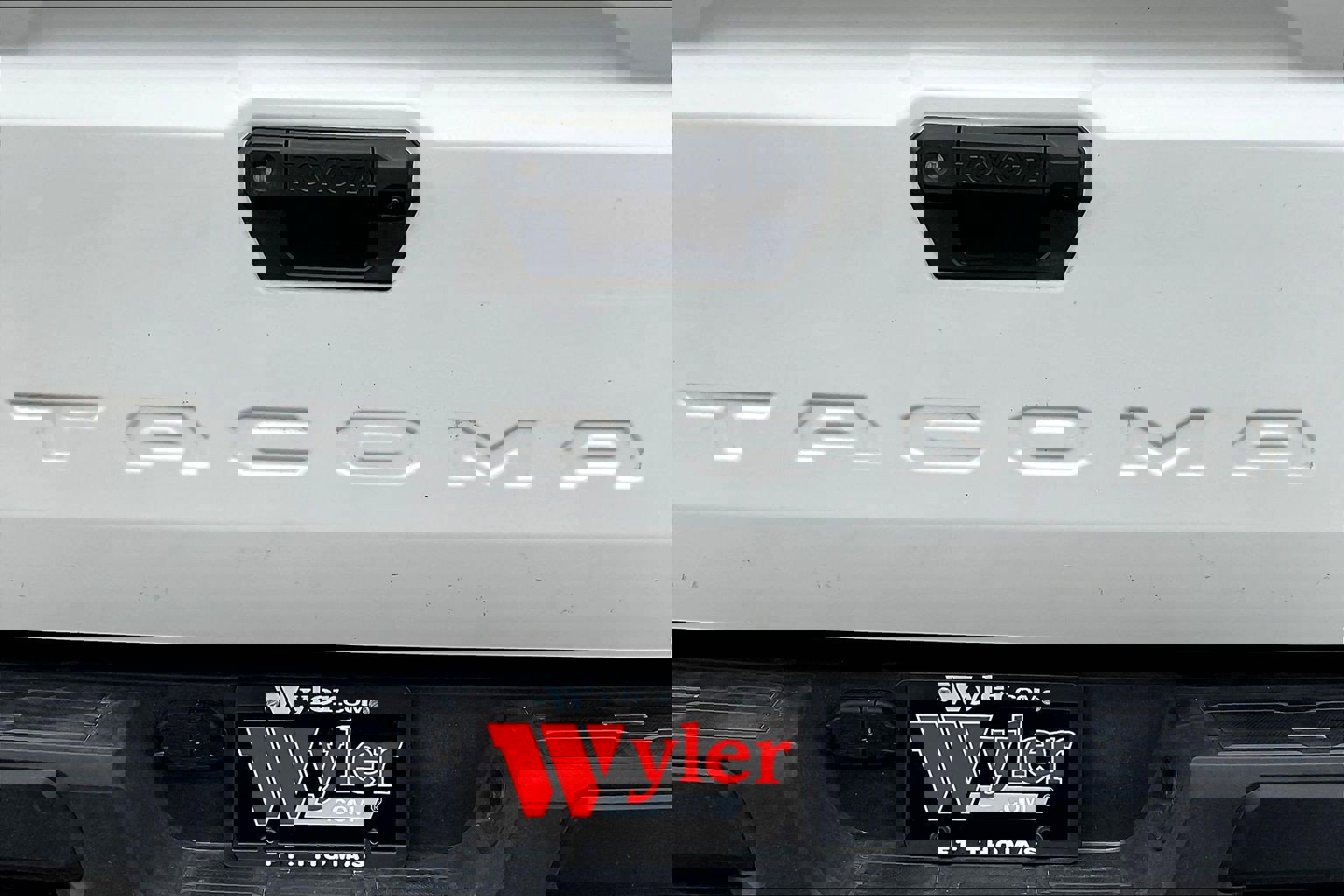 Used 2024 Toyota Tacoma SR image 23