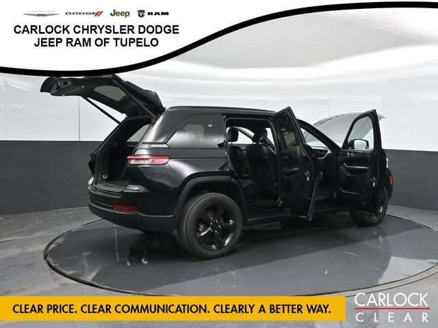 Used 2023 Jeep Grand Cherokee Altitude AWD/4WD image 53