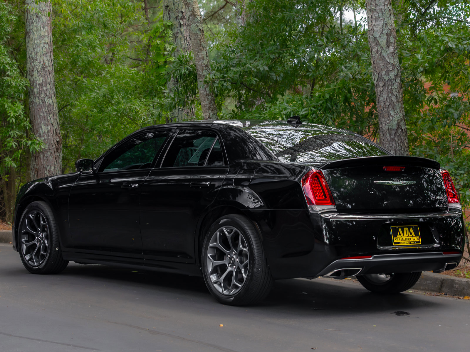 Used 2019 Chrysler 300 S w/ 300S Premium Group 2 RWD image 51