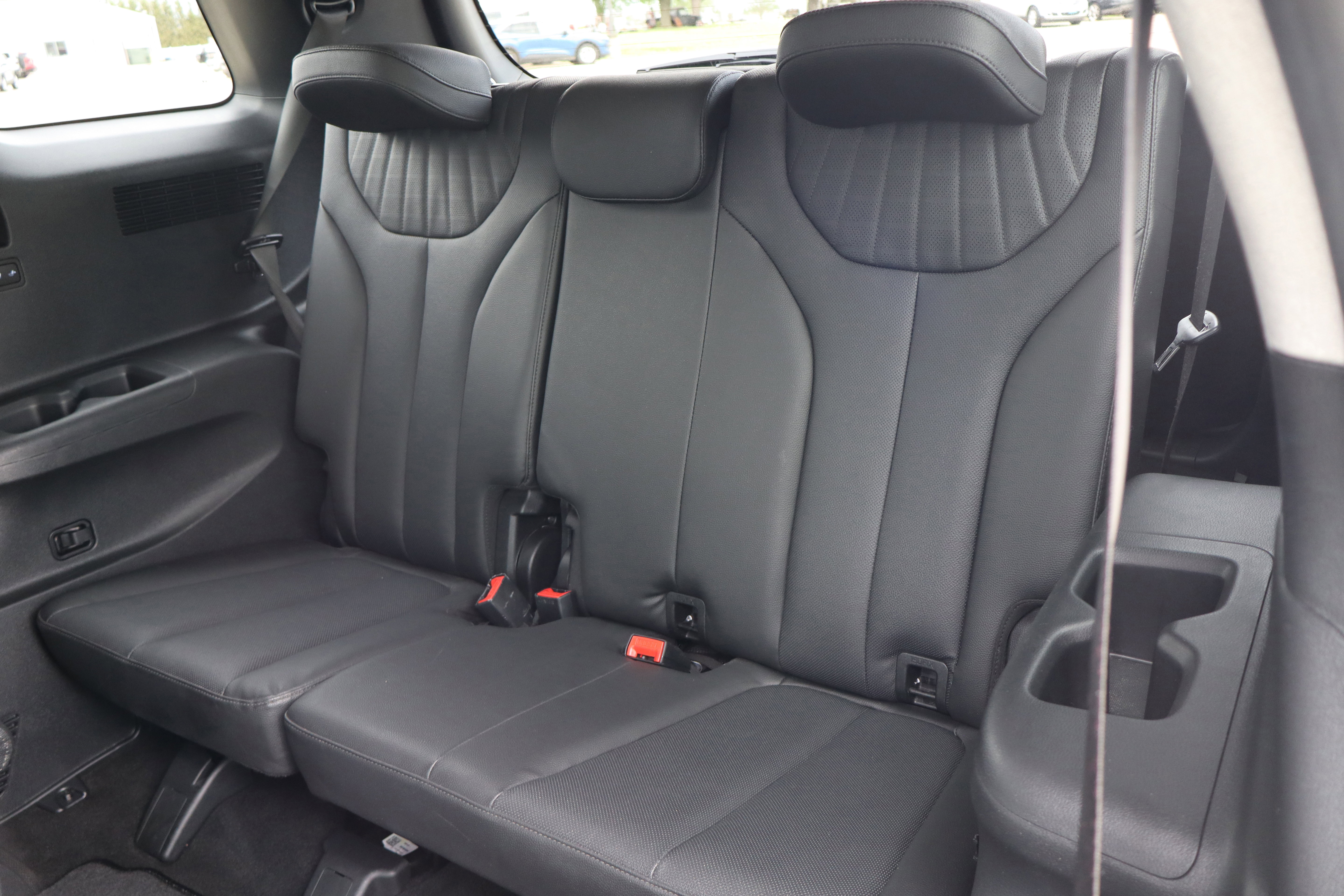 Used 2024 Hyundai Palisade Limited image 11