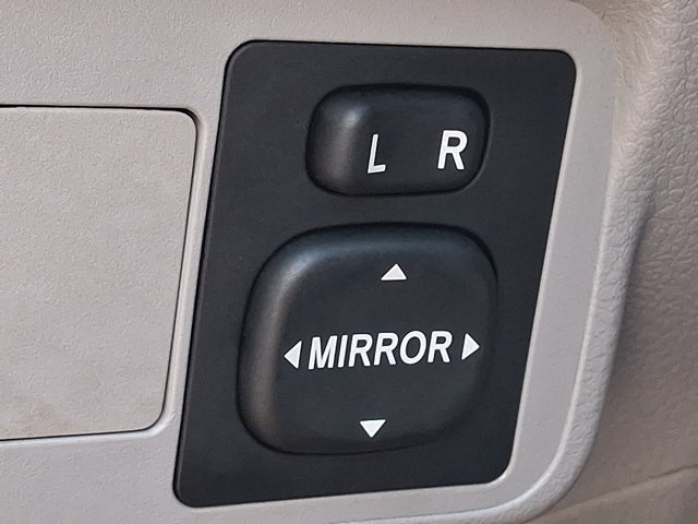 Used 2011 Toyota Corolla LE w/ Preferred Accessory Pkg FWD image 23