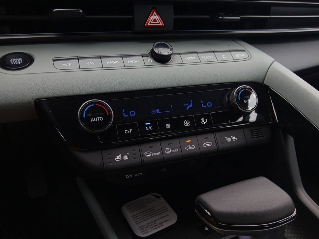 New 2026 Hyundai Elantra Limited FWD image 21