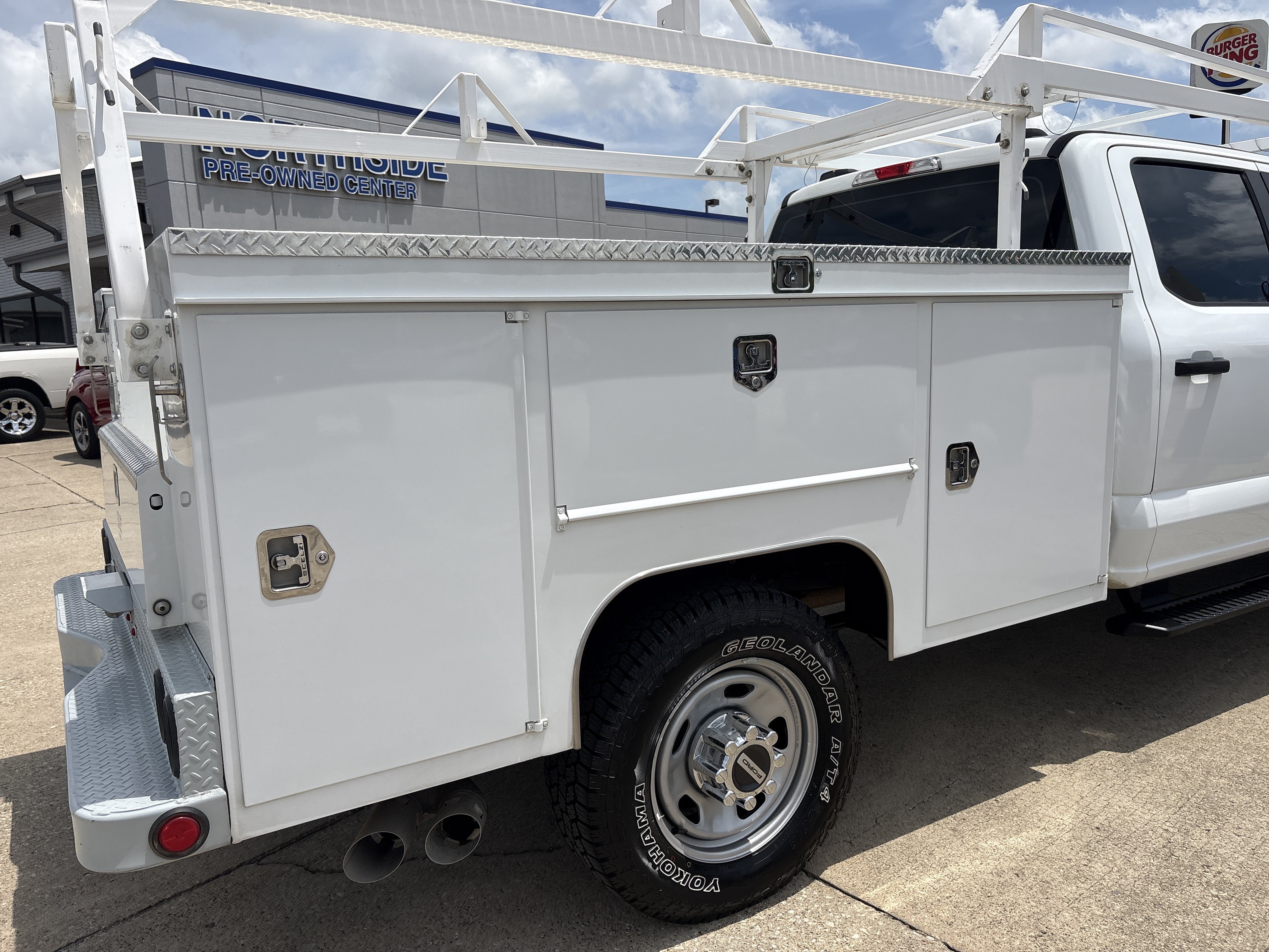 Used 2024 Ford F350 XL w/ Snow Plow/Camper Package AWD/4WD image 5