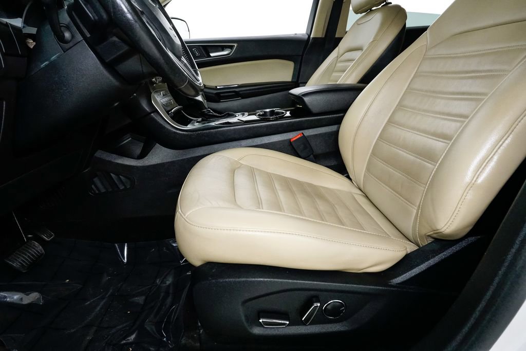 Used 2015 Ford Edge SEL w/ Equipment Group 201A image 9