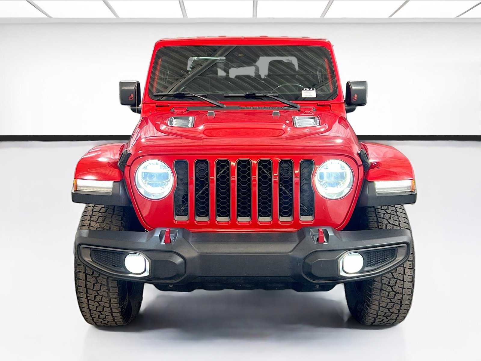 Used 2020 Jeep Gladiator Rubicon image 2