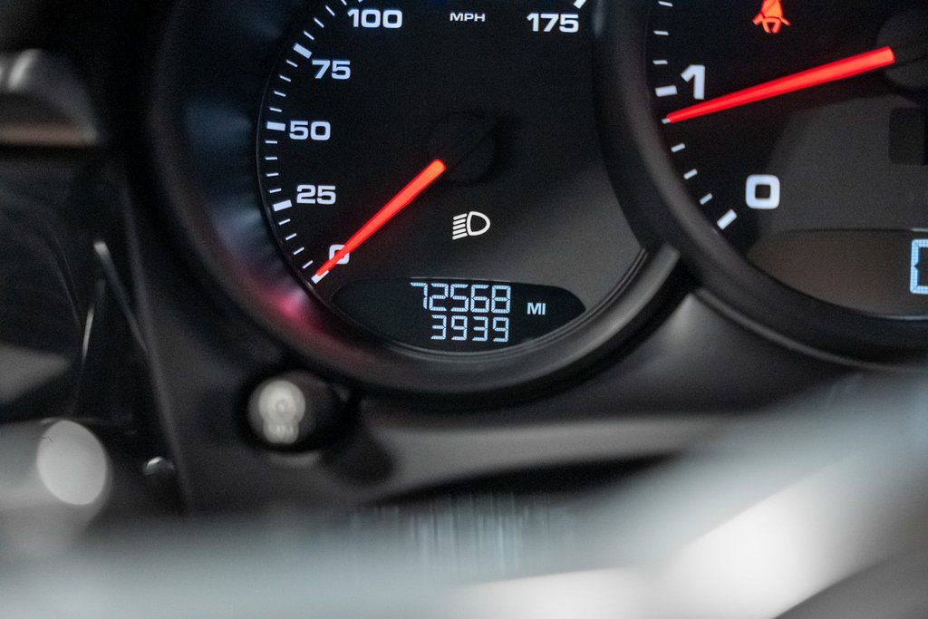 Used 2017 Porsche Macan image 44