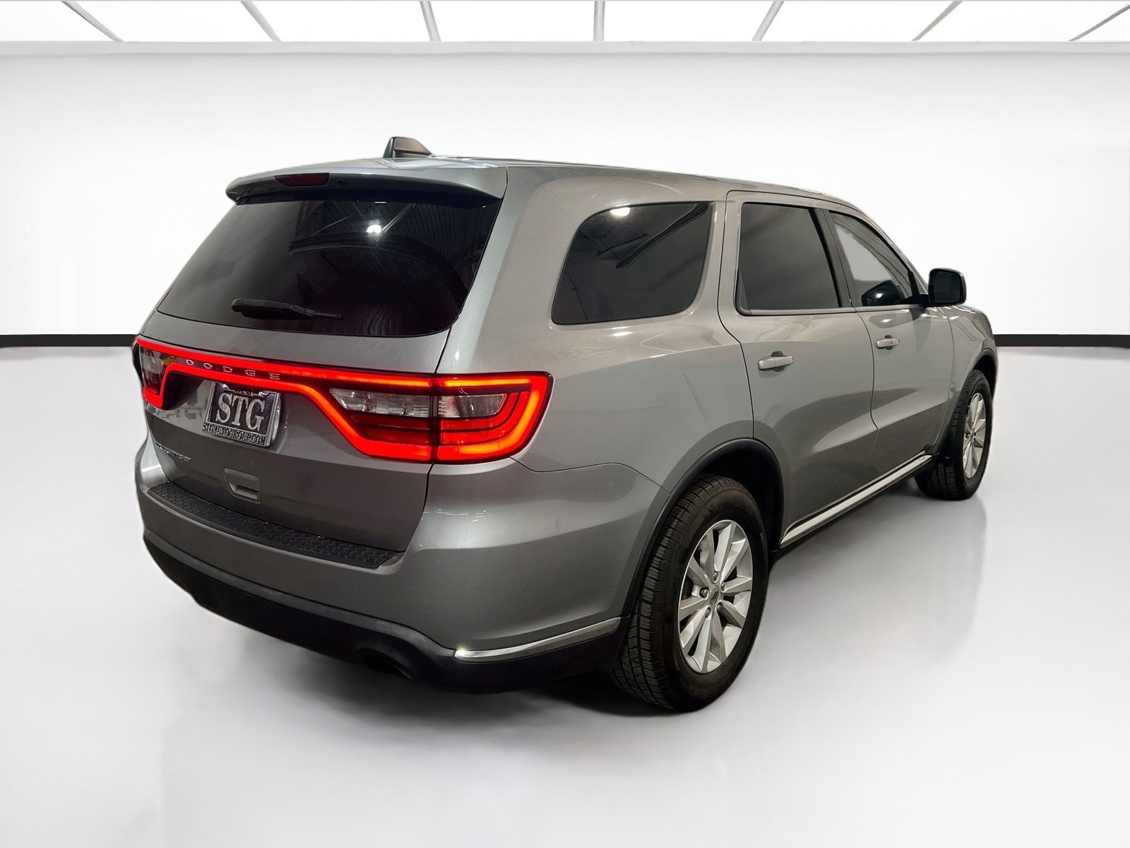 Used 2019 Dodge Durango SXT RWD image 4