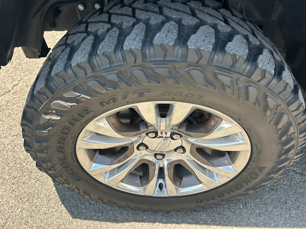 Used 2018 RAM 1500 Laramie Longhorn w/ Longhorn Southfork Package AWD/4WD image 12
