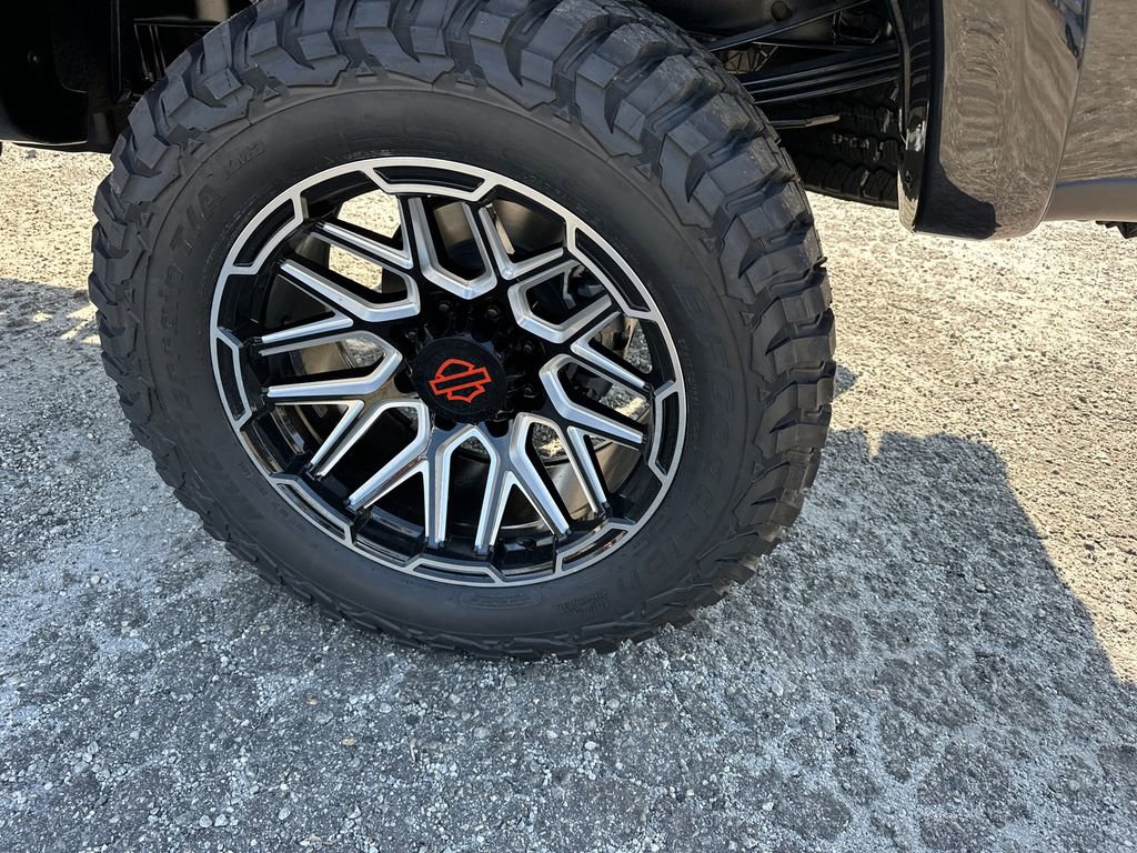 New 2026 Ford F250 Lariat w/ Black Appearance Package image 19