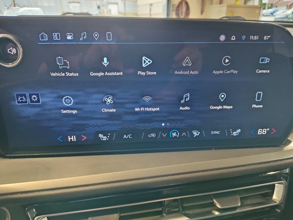 Used 2024 Chevrolet Traverse LS FWD image 23