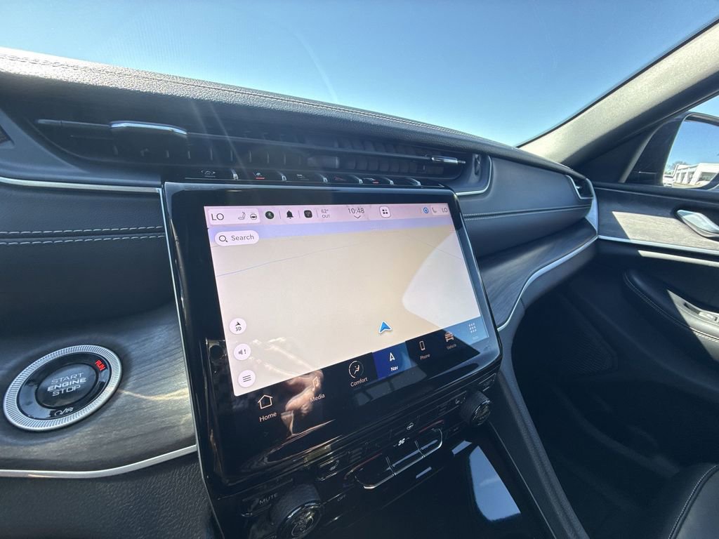 Used 2025 Jeep Grand Cherokee Limited image 20