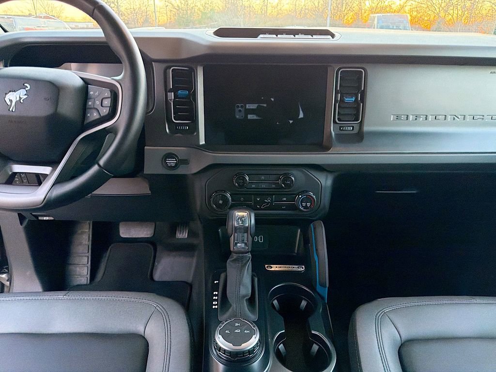 Used 2024 Ford Bronco Black Diamond image 21