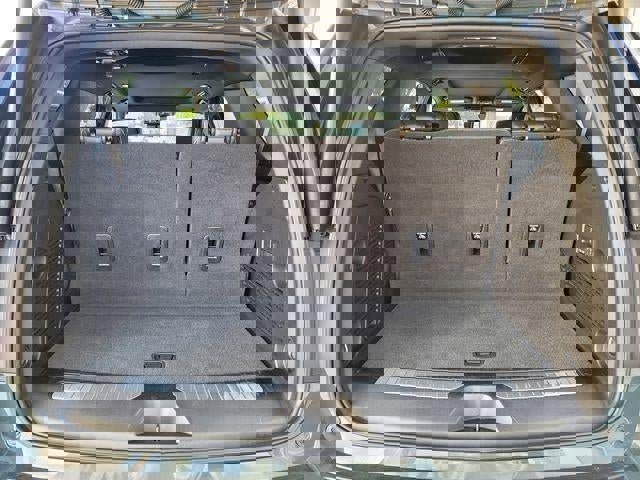 New 2025 GMC Yukon AT4 w/ AT4 Premium Package image 26