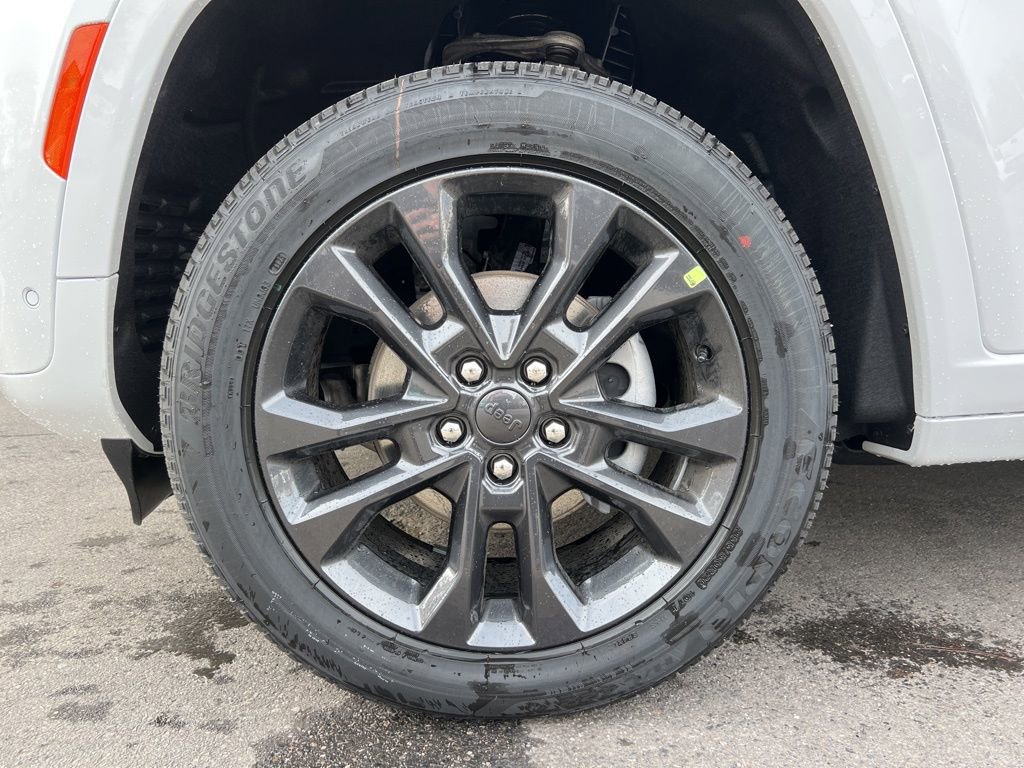 New 2026 Jeep Grand Cherokee Limited image 28