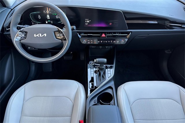 New 2025 Kia Niro EX image 16