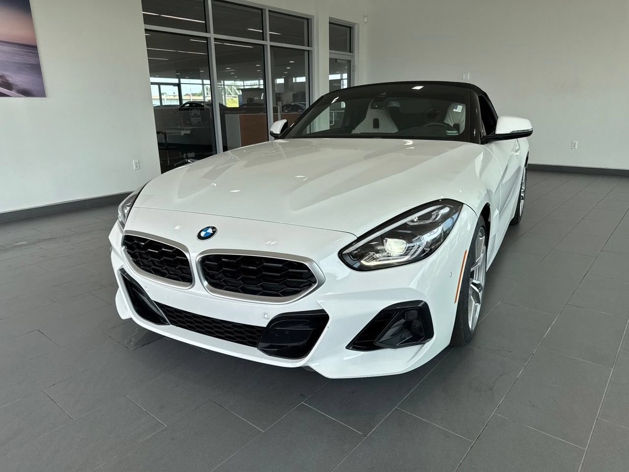 Used 2023 BMW Z4 sDrive30i w/ Premium Package RWD image 3