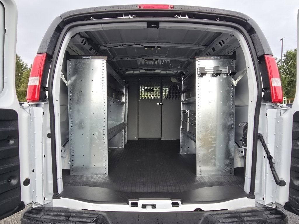 New 2025 Chevrolet Express 2500 w/ Driver Convenience Package image 8
