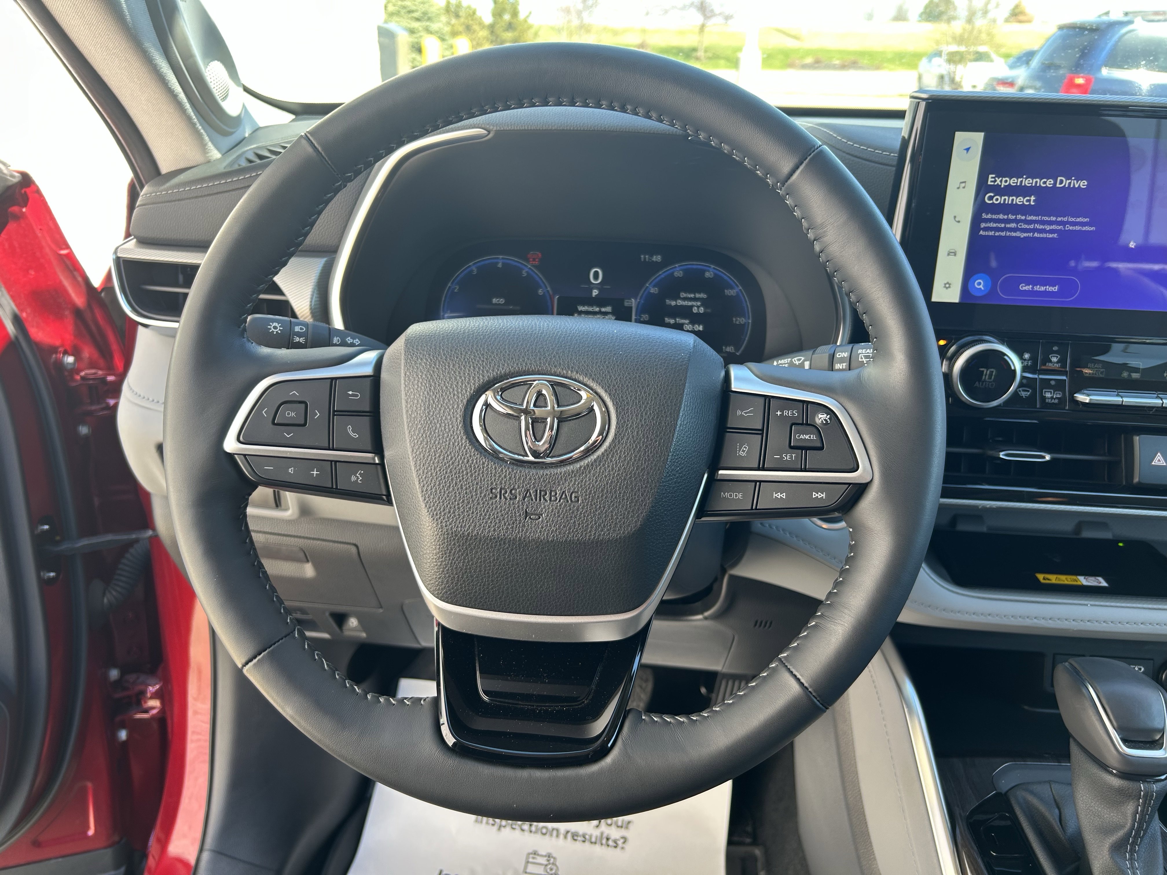 Used 2024 Toyota Highlander Platinum image 17