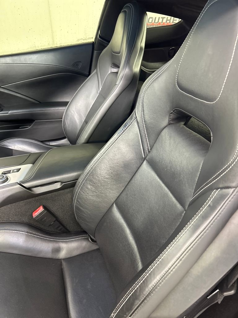 Used 2019 Chevrolet Corvette Stingray Coupe w/ 1LT image 13