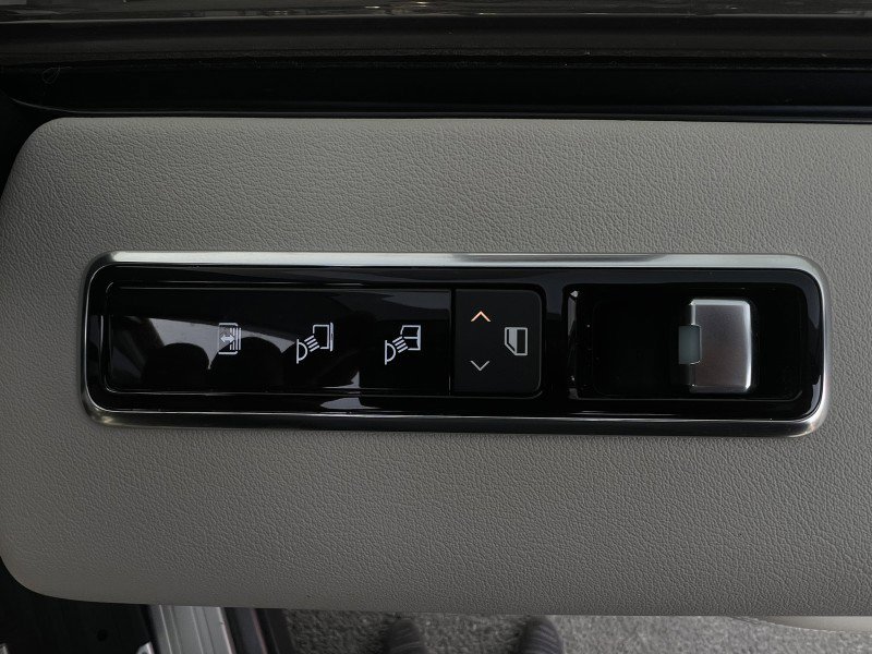 Used 2019 Land Rover Range Rover HSE image 44