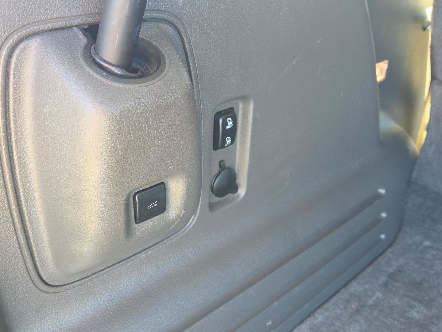 Used 2008 Lincoln MKX AWD image 15