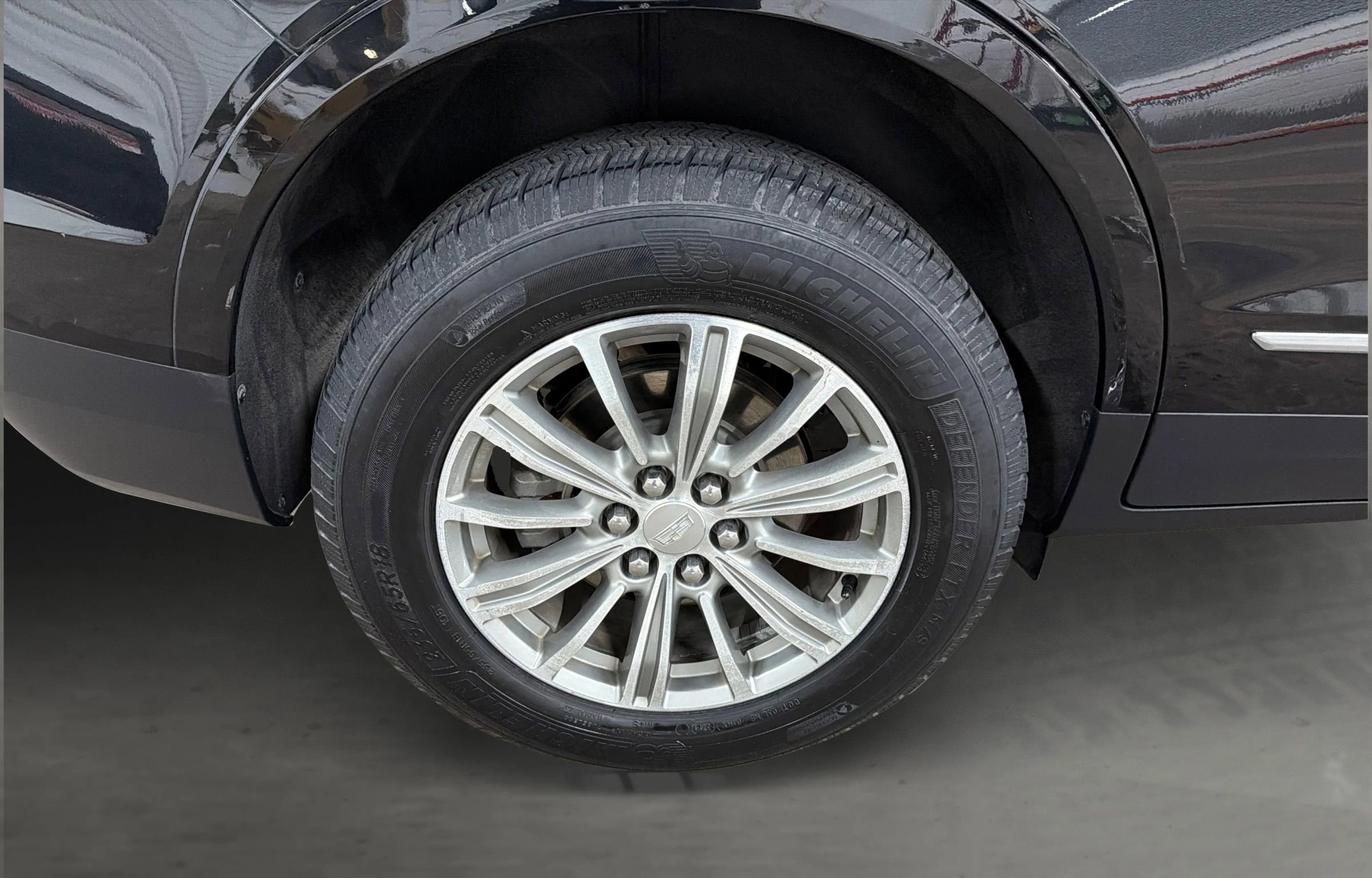 Used 2017 Cadillac XT5 Luxury w/ Driver Awareness Package image 17