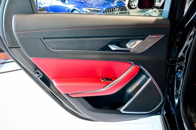 Used 2024 Jaguar XF R-Dynamic SE image 21