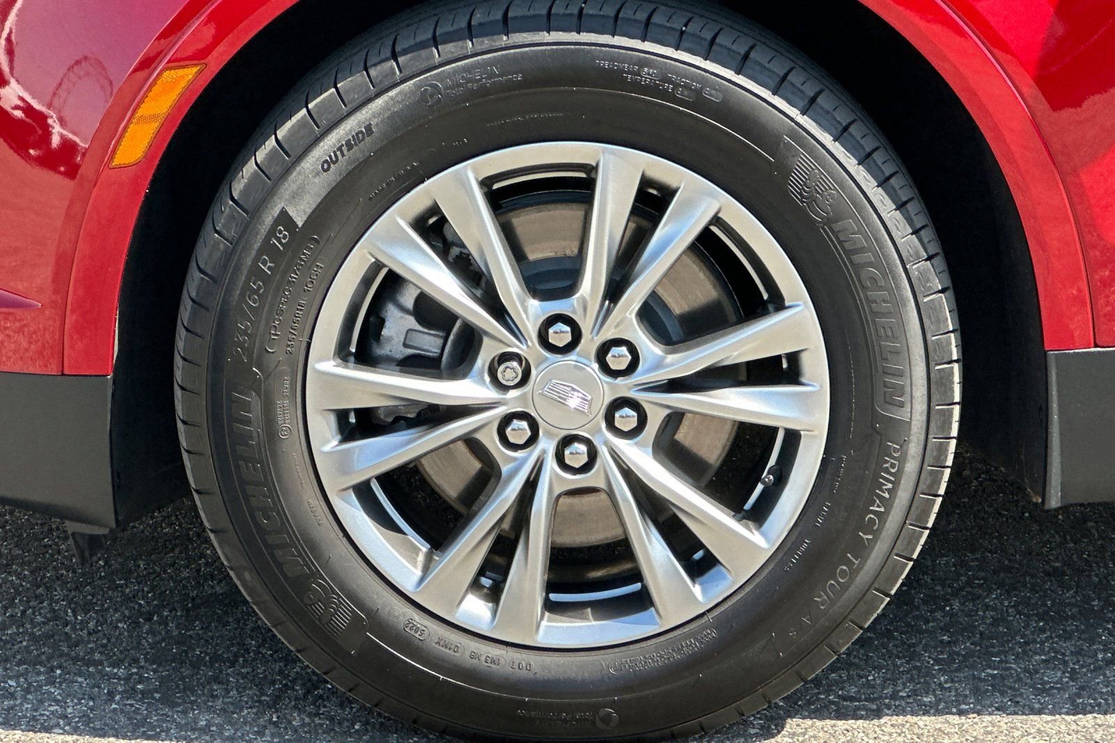 Certified 2023 Cadillac XT5 Premium Luxury FWD image 38